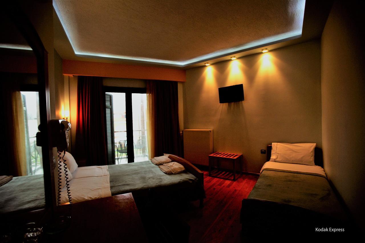Elikonio Hotel Agia Anna  Ngoại thất bức ảnh
