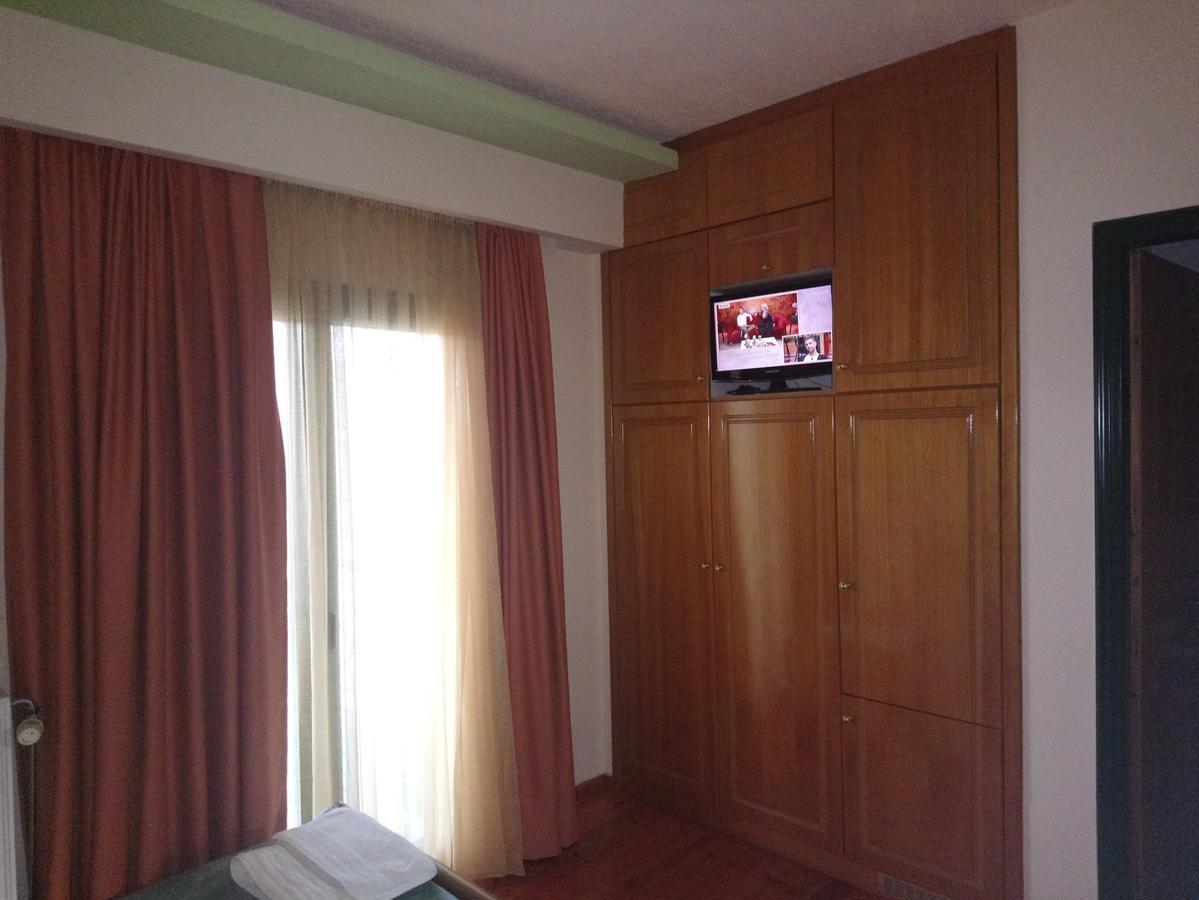 Elikonio Hotel Agia Anna  Ngoại thất bức ảnh