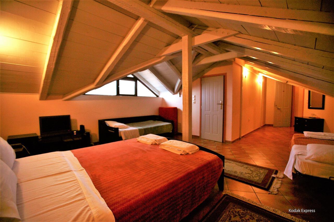 Elikonio Hotel Agia Anna  Ngoại thất bức ảnh